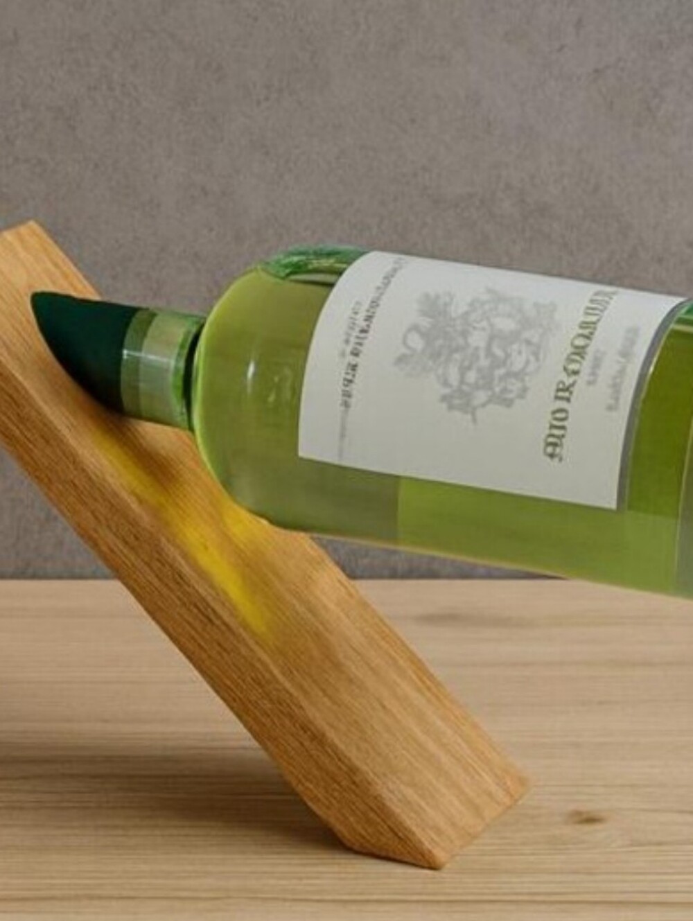 Anti-Gravity Wine Holder Solid Oak